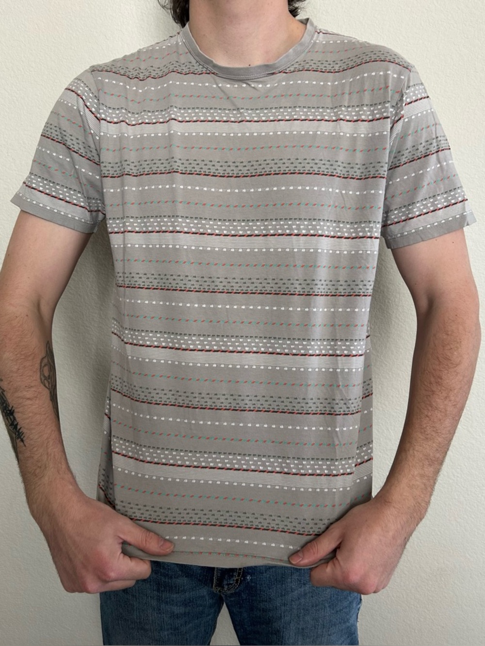 patagonia Men’s Sz XL Organic Cotton Strips Embroidered T-shirt Athleisure